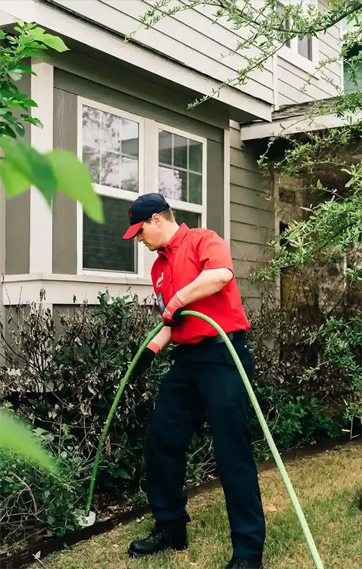 

                                Benefits Working with Mr. Rooter